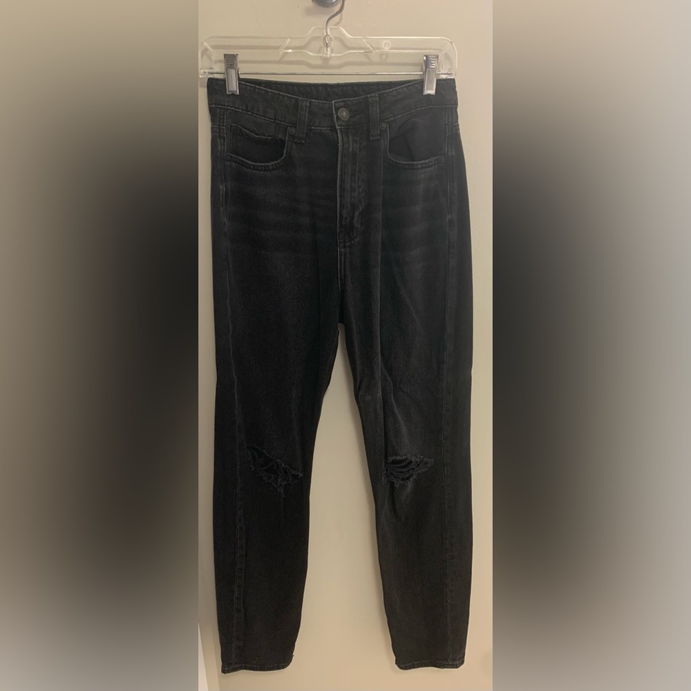 AMERICAN EAGLE Highest Rise Mom Ripped Jeans in black